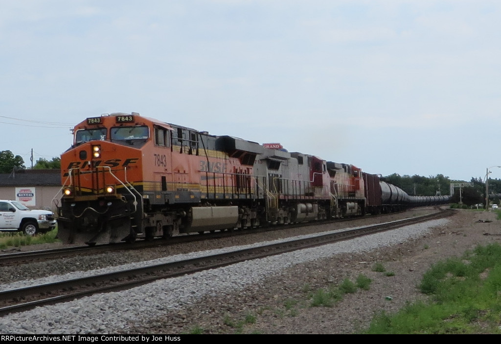 BNSF 7843 West